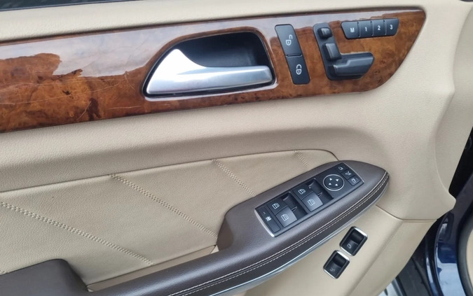 Mercedes-Benz GL cena 115900 przebieg: 182659, rok produkcji 2013 z Mosina małe 352